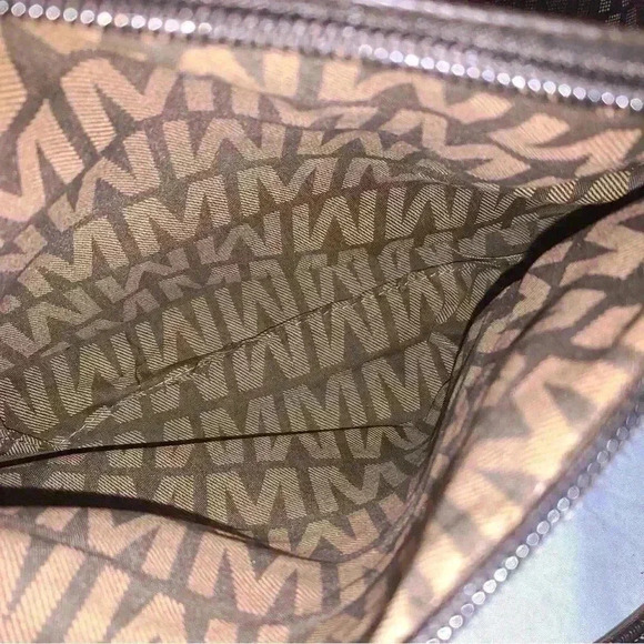 Mia K Farrow  Tote Handbag  Faux Leather Top Handle Shoulder Strap - Picture 12 of 13